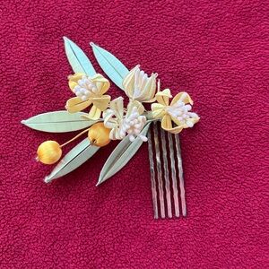 Yellow handmade chanhua silk threaded hairpin, traditional Chinese style
